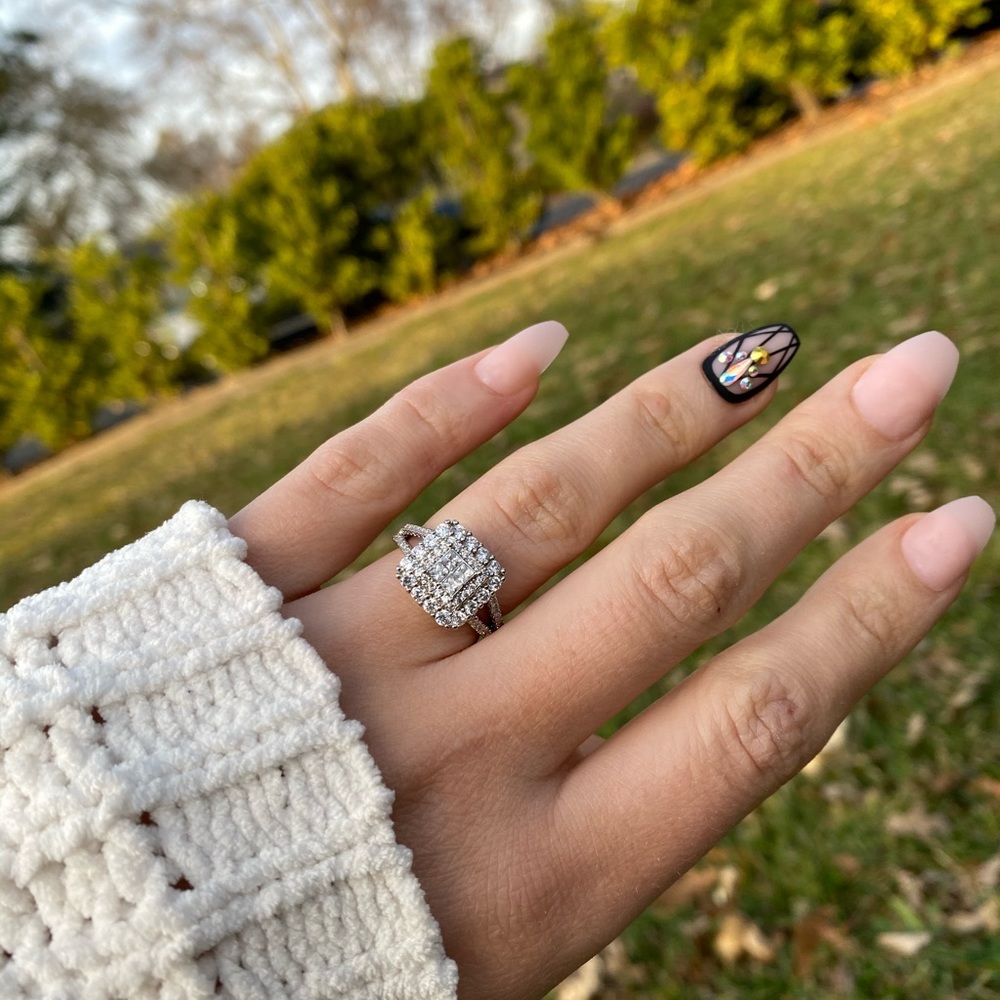 NEW Gorgeous 925 Sterling Silver Ring - Picture 6 of 6
